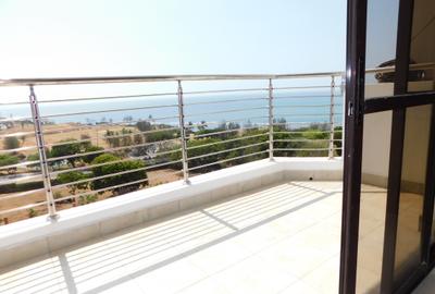 5 Bed Apartment with En Suite in Kizingo - 2