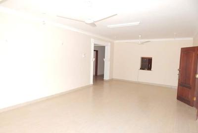 3 Bed Apartment with En Suite at Bungalows Road - 3