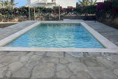 3 Bed House with En Suite at Dongokundu - 3