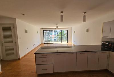 2 Bed Apartment with En Suite in Garden Estate - 4