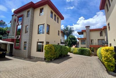 5 Bed Townhouse with En Suite at Lavington Green - 2