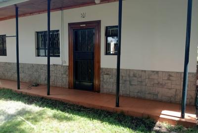 2 Bed House with En Suite at Bongani