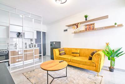 Serviced 1 Bed Apartment with En Suite at Wood Avenue
