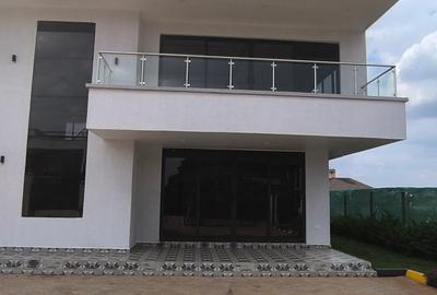 5 Bed House with En Suite at Kiambu