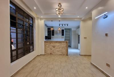 4 Bed House with En Suite at Membley - 4