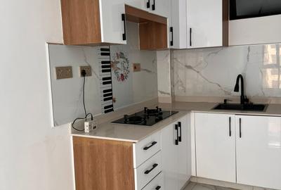 1 Bed Apartment with Gym in Kilimani - 3