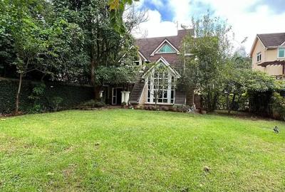 5 Bed Townhouse with En Suite at Lavington Green - 2