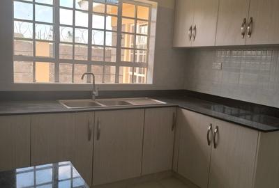 3 Bed House with En Suite in Kitengela - 4