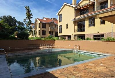 5 Bed Townhouse with En Suite in Lavington
