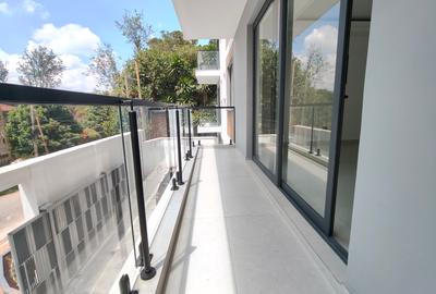 Serviced 3 Bed Apartment with En Suite at Brookside Drive - 2