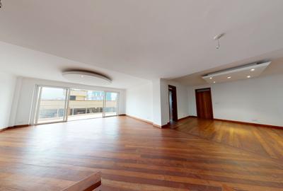 3 Bed Apartment with En Suite at Parklands