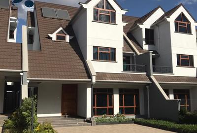 5 Bed Villa with En Suite at Varsity Ville