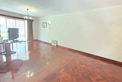 3 Bed Townhouse with En Suite in Spring Valley - 4