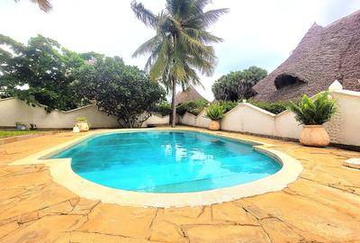 4 Bed Villa with En Suite in Diani