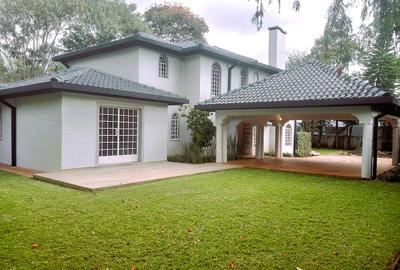 4 Bed House with En Suite in Runda