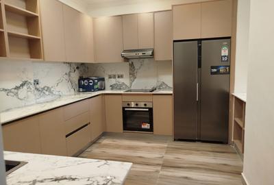 2 Bed Apartment with En Suite in Brookside - 2