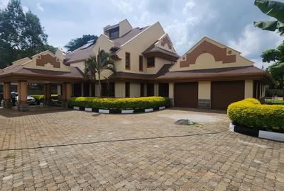 5 Bed Villa with En Suite in Runda - 3