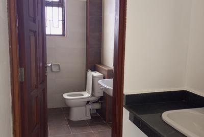 3 Bed Apartment with En Suite at Off Moyne Dr Drive - 2