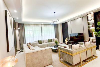 4 Bed Apartment with En Suite in Lavington