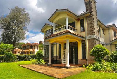 4 Bed Townhouse with En Suite in Rosslyn - 2