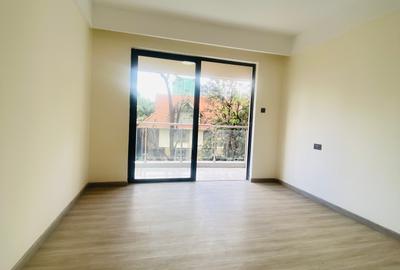 2 Bed Apartment with Swimming Pool in Kilimani - 4