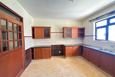 2 Bed Apartment in Kilimani - 2