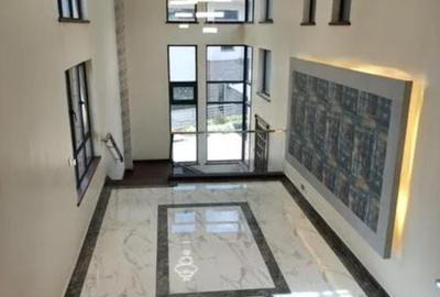 5 Bed House with En Suite in Spring Valley