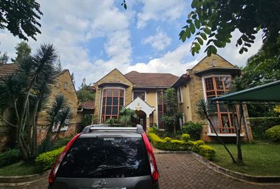 4 Bed House with En Suite in Runda