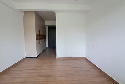 3 Bed Apartment with En Suite at Peponi Road