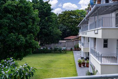 Serviced 3 Bed Apartment with En Suite in Runda