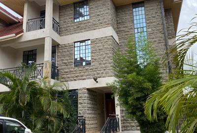 4 Bed Villa with En Suite at Near Maasai Mall