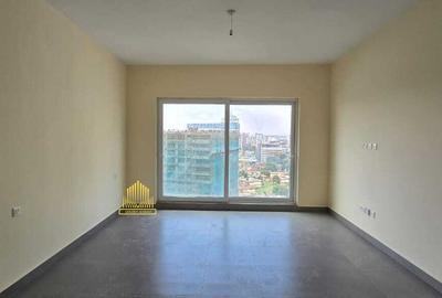 2 Bed Apartment with Swimming Pool in Parklands