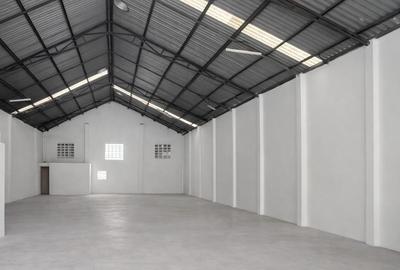 6,000 ft² Warehouse with Parking in Eastern ByPass