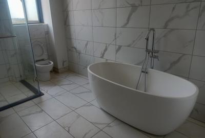 2 Bed Apartment with En Suite at Rosslyn