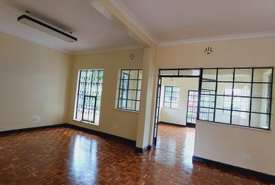 Commercial Property with Fibre Internet in Lavington