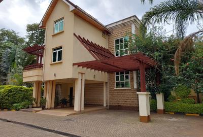 5 Bed Townhouse with En Suite at Washiga Road 44 - 3