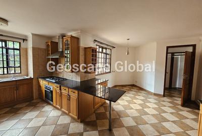 4 Bed House with En Suite in Runda - 3