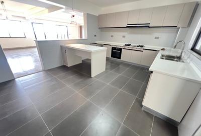 4 Bed Apartment with En Suite in Kileleshwa - 2