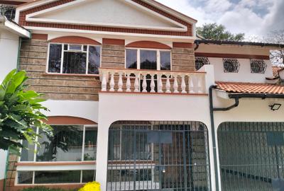4 Bed Townhouse with En Suite in Westlands Area