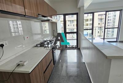3 Bed Apartment with En Suite in Riverside - 4