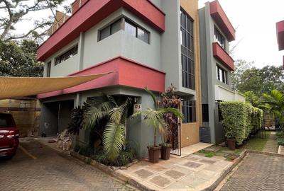 5 Bed Townhouse with En Suite at Convent Drive