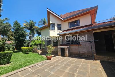 5 Bed House with En Suite in Runda - 2