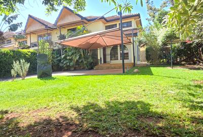 4 Bed Townhouse with En Suite at Lavington Green - 2