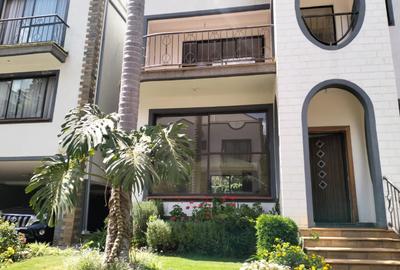 4 Bed Townhouse with En Suite in Westlands Area - 2