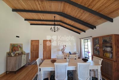 2 Bed House with En Suite at Burguret