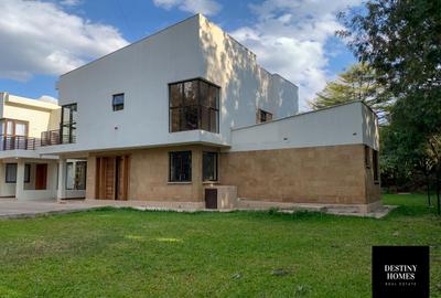 4 Bed Townhouse with En Suite in Karen - 2