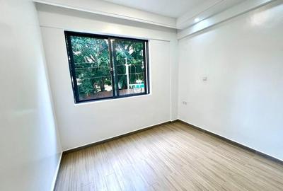 2 Bed Apartment with En Suite in Riverside