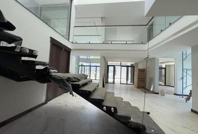 4 Bed Villa with En Suite in Nyari - 4