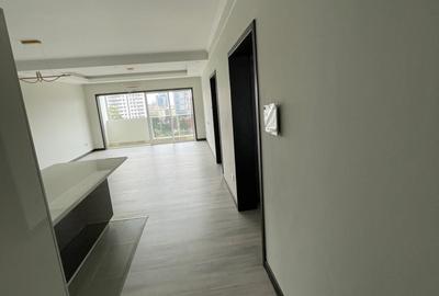 2 Bed Apartment with En Suite in Riverside - 2