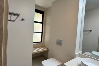 6 Bed Townhouse with En Suite in Lavington - 4